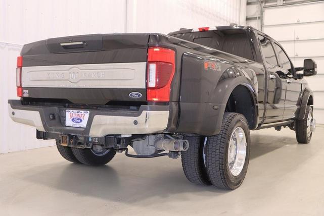 Photo of 2020 Agate Black Metallic Ford F-450
