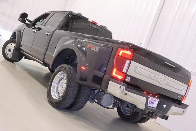 Photo of 2020 Agate Black Metallic Ford F-450