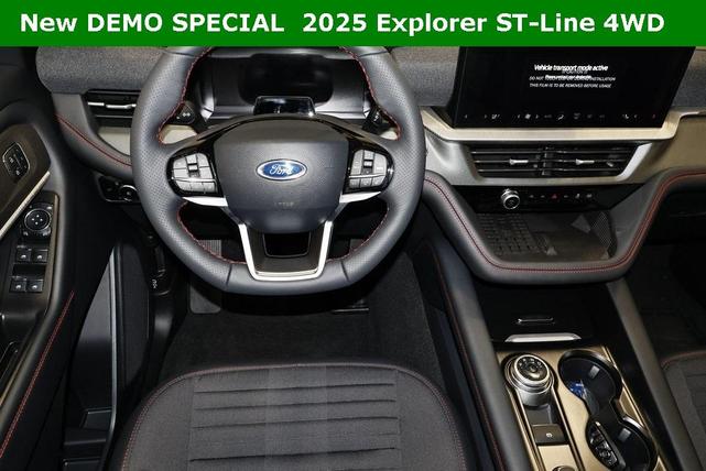 Photo of 2025 Star White Ford Explorer