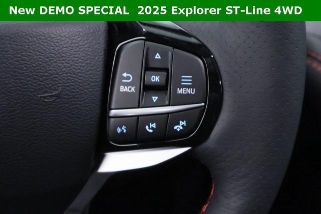 Photo of 2025 Star White Ford Explorer
