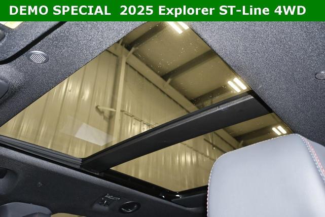 Photo of 2025 Agate Black Metallic Ford Explorer