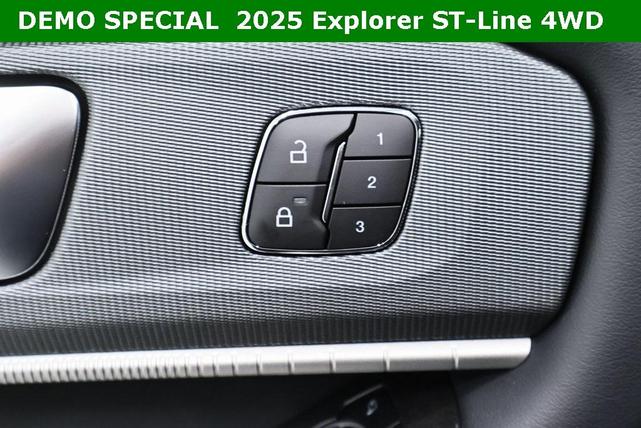 Photo of 2025 Agate Black Metallic Ford Explorer