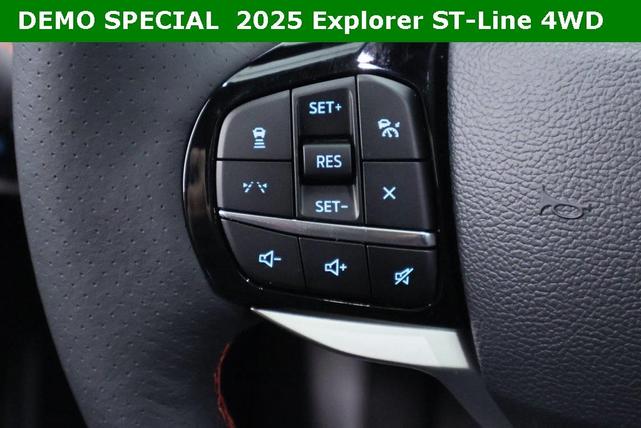 Photo of 2025 Agate Black Metallic Ford Explorer