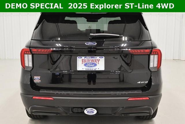 Photo of 2025 Agate Black Metallic Ford Explorer