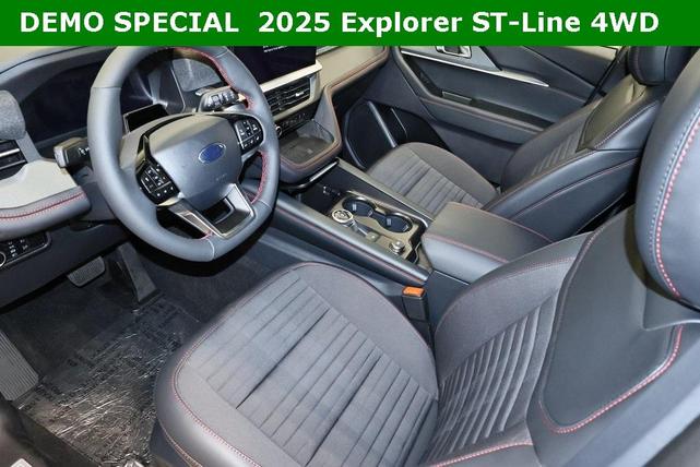 Photo of 2025 Agate Black Metallic Ford Explorer