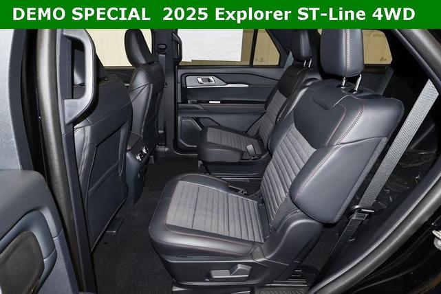 Photo of 2025 Agate Black Metallic Ford Explorer