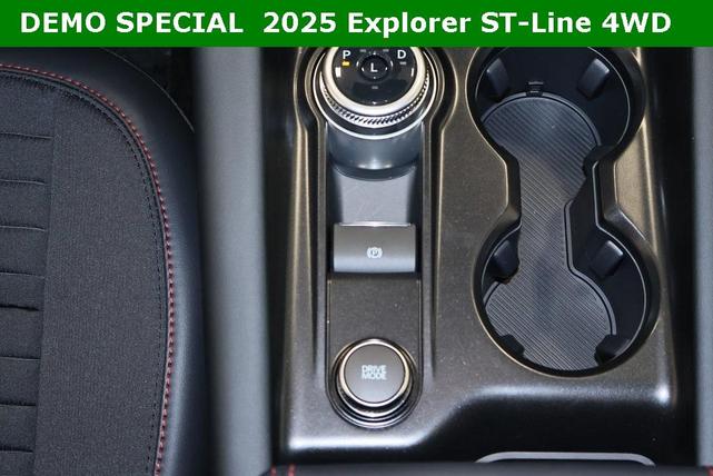 Photo of 2025 Agate Black Metallic Ford Explorer
