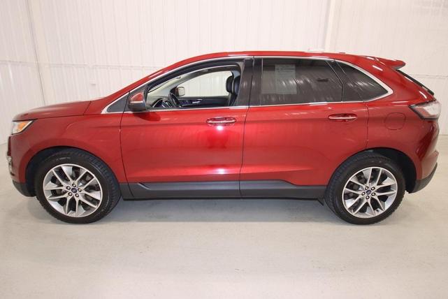 Photo of 2016 Ruby Red Metallic Tinted Clearcoat Ford Edge