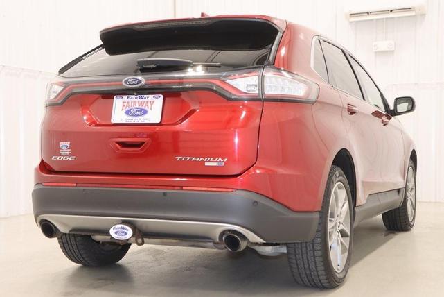 Photo of 2016 Ruby Red Metallic Tinted Clearcoat Ford Edge
