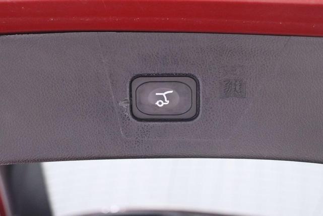 Photo of 2016 Ruby Red Metallic Tinted Clearcoat Ford Edge