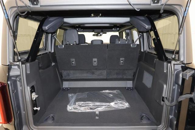 Photo of 2025 Shadow Black Ford Bronco