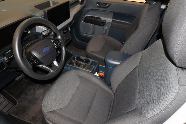 Photo of 2025 Space White Metallic Ford Maverick