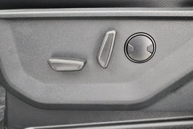 Photo of 2025 Star White Ford F-350