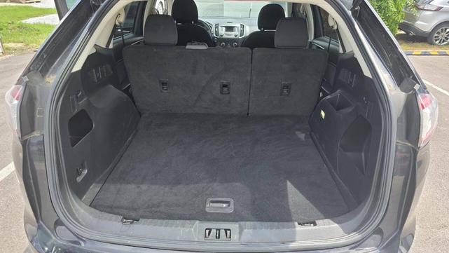 Photo of 2016 Black Ford Edge