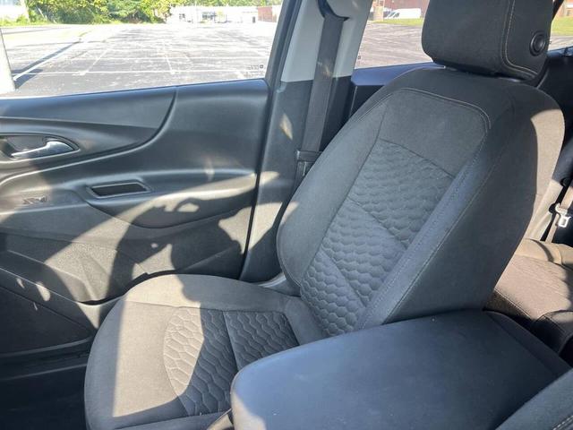 Photo of 2018 Black Chevrolet Equinox