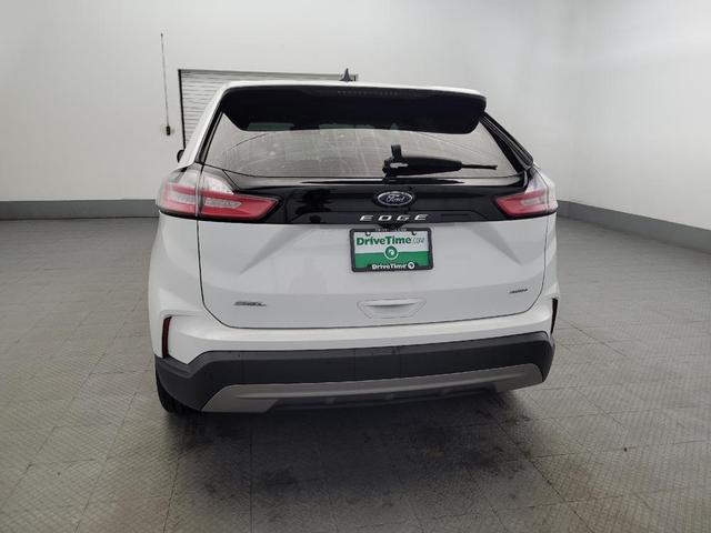 Photo of 2023 White Ford Edge