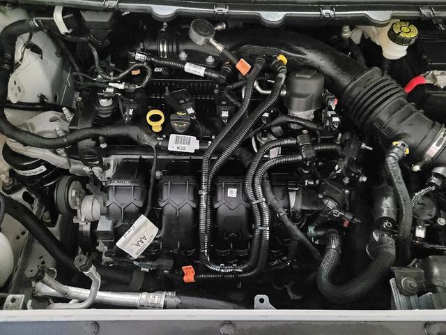 Photo of 2023 White Ford Edge