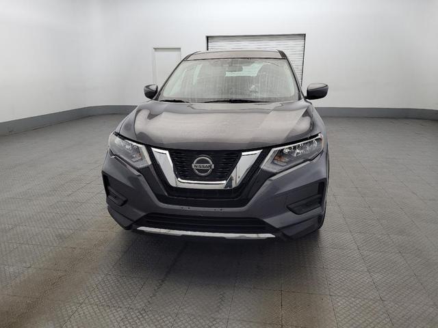 Photo of 2018 Gun Metallic Nissan Rogue
