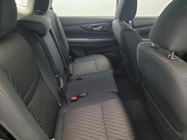 Photo of 2018 Gun Metallic Nissan Rogue