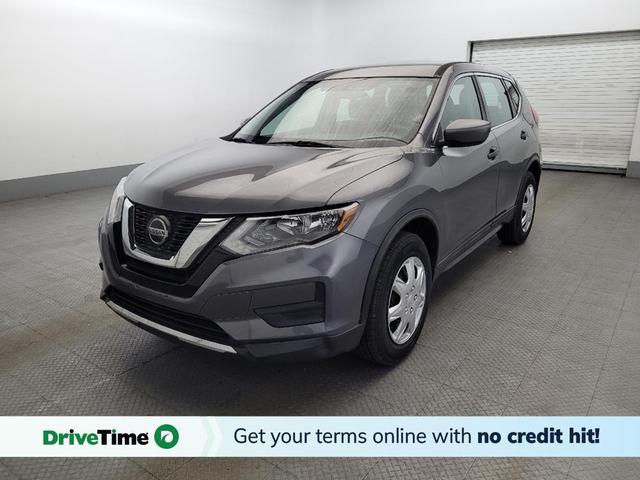 Photo of 2018 Gun Metallic Nissan Rogue