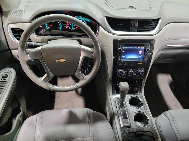 Photo of 2016 White Chevrolet Traverse