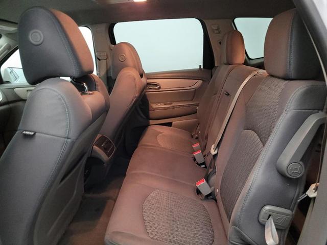 Photo of 2016 White Chevrolet Traverse
