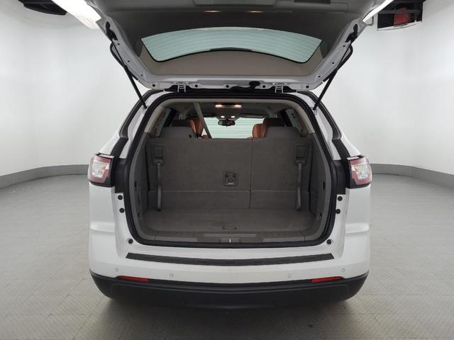 Photo of 2016 White Chevrolet Traverse