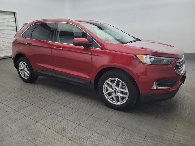 Photo of 2022 Rapid Red Metallic Tinted Clearcoat Ford Edge