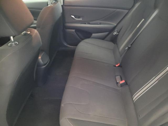 Photo of 2022 Quartz White Hyundai ELANTRA