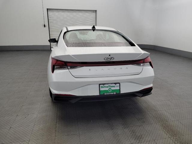 Photo of 2022 Quartz White Hyundai ELANTRA