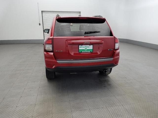 Photo of 2017 Redline 2 Coat Pearl Jeep Compass