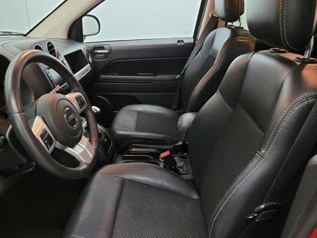 Photo of 2017 Redline 2 Coat Pearl Jeep Compass