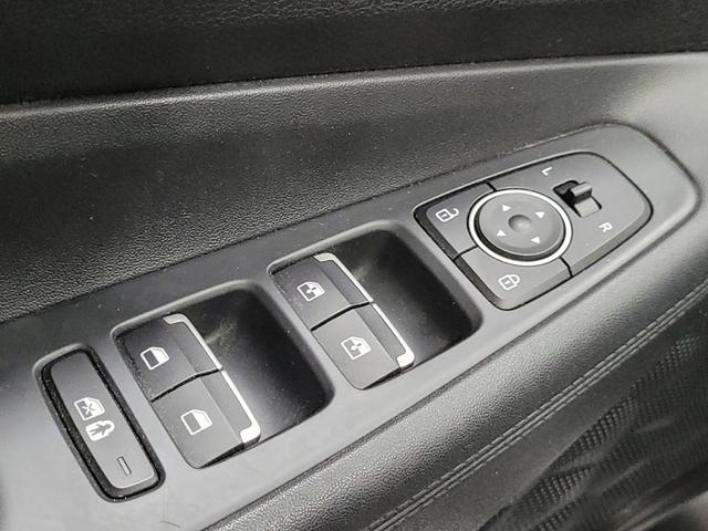 Photo of 2022 Shimmering Silver Hyundai SANTA FE
