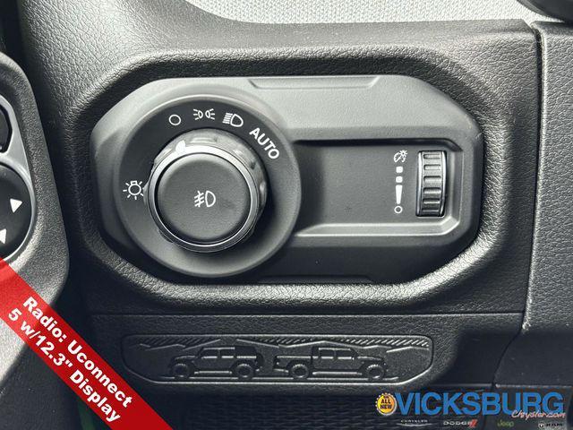 Photo of 2025 Mojito Clearcoat Jeep Wrangler