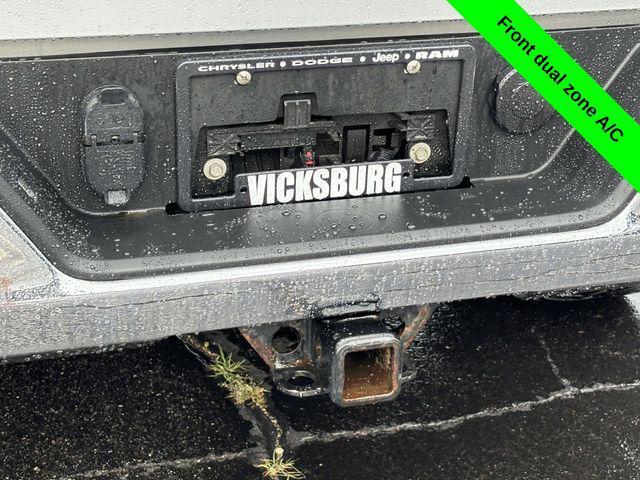 Photo of 2022 Silver Ice Metallic Chevrolet Silverado 1500