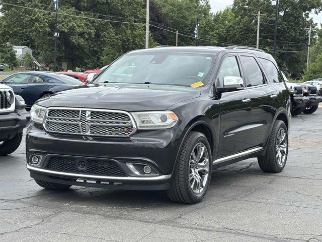 Photo of 2014 Brilliant Black Crystal Pearlcoat Dodge Durango