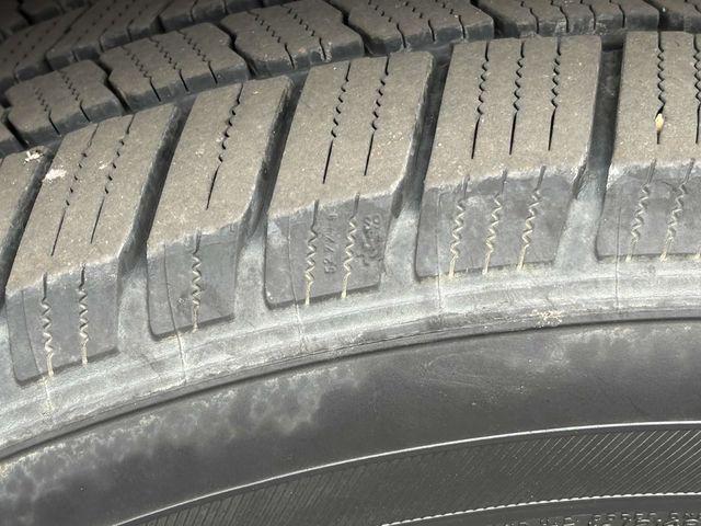 Photo of 2014 Brilliant Black Crystal Pearlcoat Dodge Durango