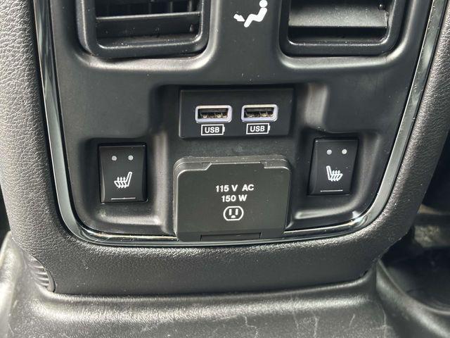 Photo of 2014 Brilliant Black Crystal Pearlcoat Dodge Durango