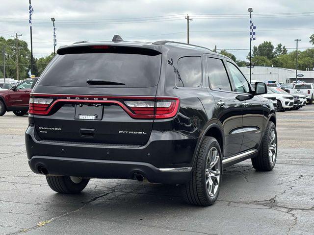 Photo of 2014 Brilliant Black Crystal Pearlcoat Dodge Durango