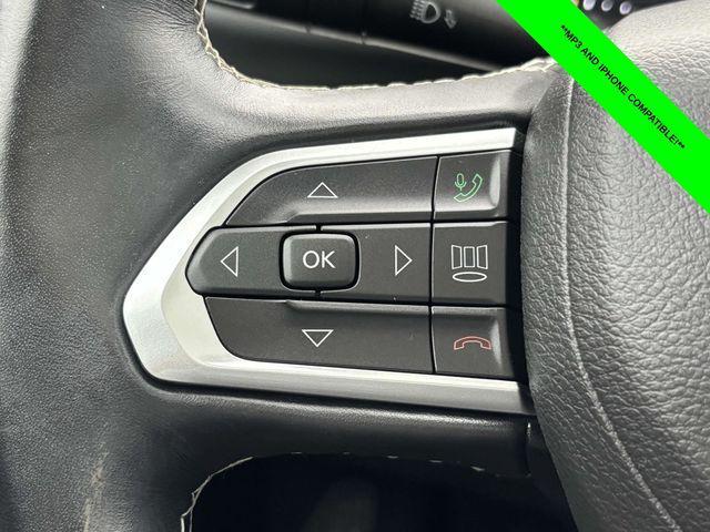 Photo of 2022 Bright White Clearcoat Jeep Compass
