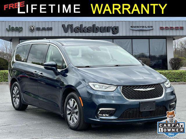 2022 Chrysler Pacifica Hybrid