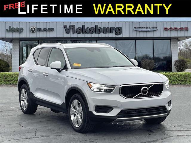 2022 Volvo XC40