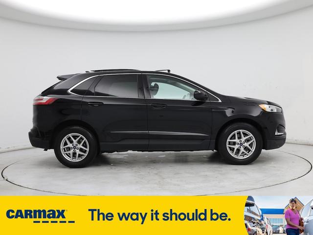 Photo of 2021 Black Ford Edge