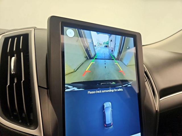 Photo of 2021 Black Ford Edge