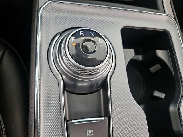 Photo of 2021 Black Ford Edge