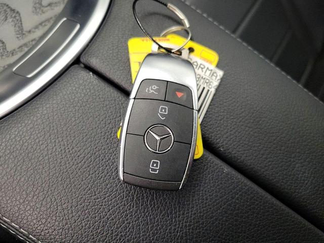 Photo of 2021 Gray Mercedes-Benz C-Class