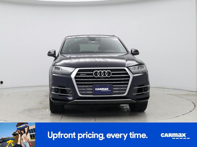 Photo of 2018 Blue Audi Q7