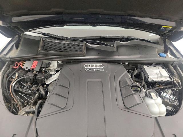 Photo of 2018 Blue Audi Q7