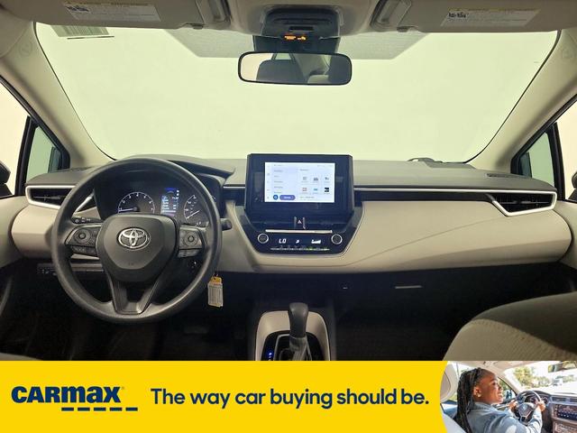 Photo of 2023 Gray Toyota Corolla