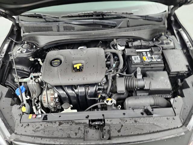 Photo of 2022 Black Kia Forte